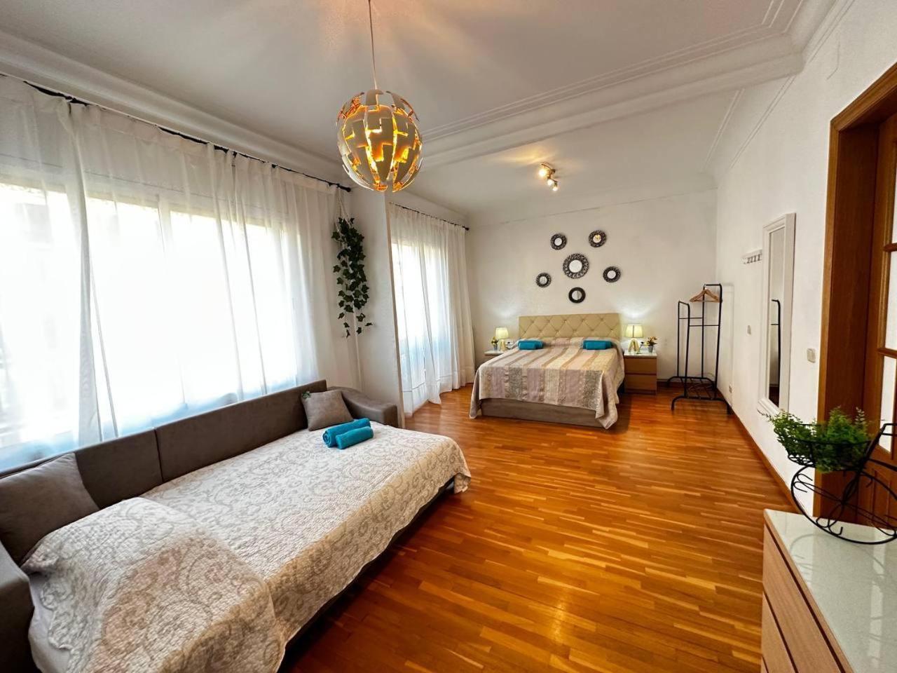 Habitaciones Acogedoras Βαρκελώνη Εξωτερικό φωτογραφία